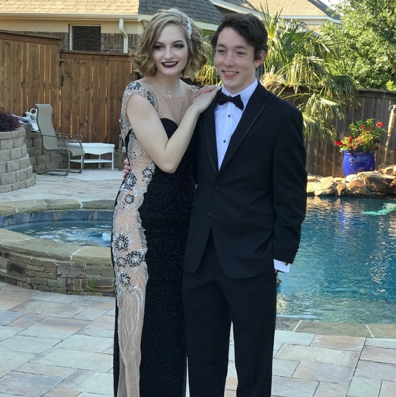 2017 Sherri Hill Prom Dress - Picture 3 of 6